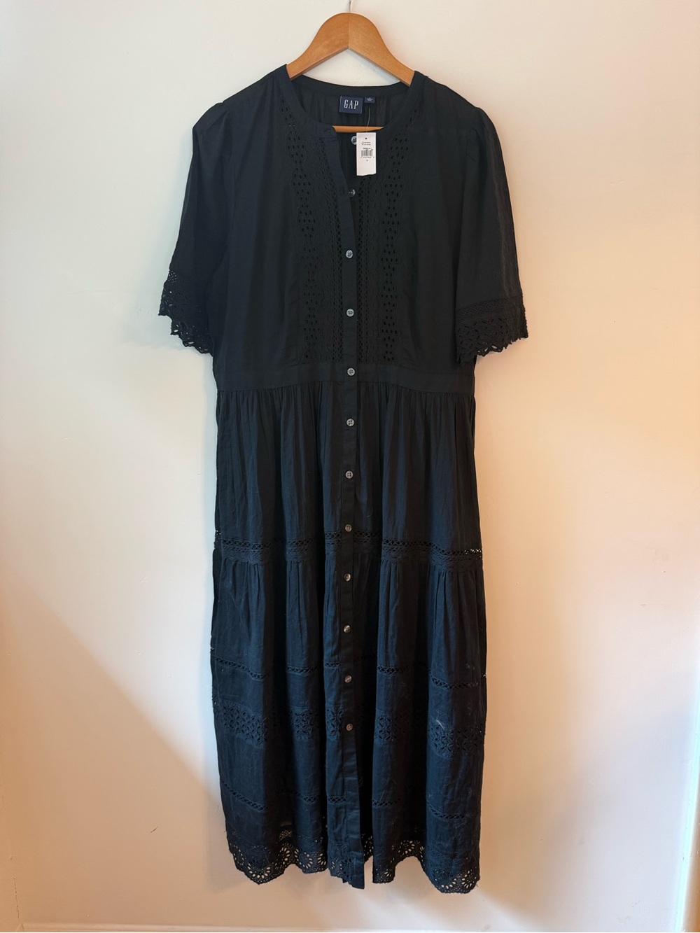 NWT GAP Black Lace Button-Up Midi Dress L - Picture 2 of 4